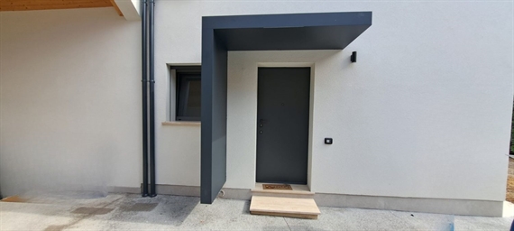 pensilina design ingresso villa Meda