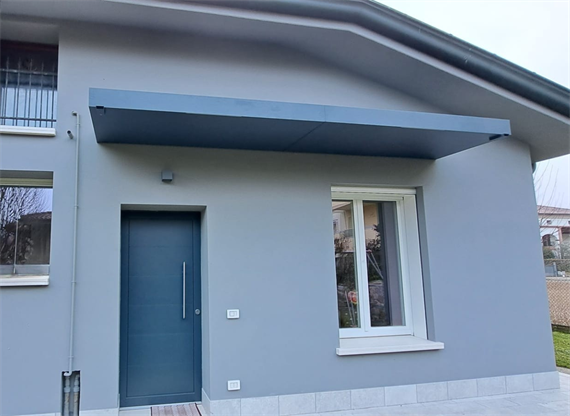 Pensilina Design Villa a Novi di Modena